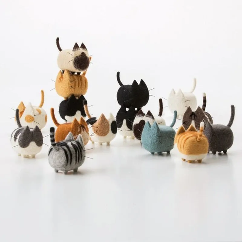 2 pcs Non-finished Accessories Felt Poke DIY No Faceless Dogs Material Package Wool Felt Poked Doll Felt Needles