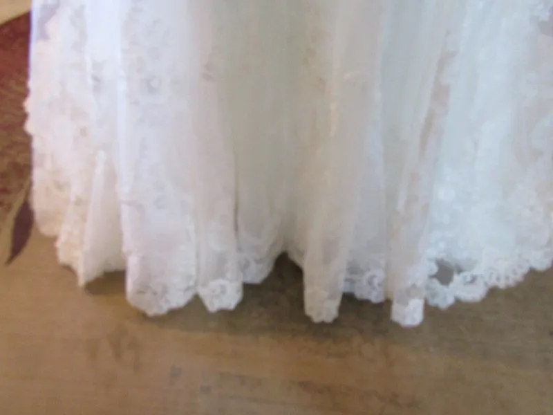 Allure Bridals 9208