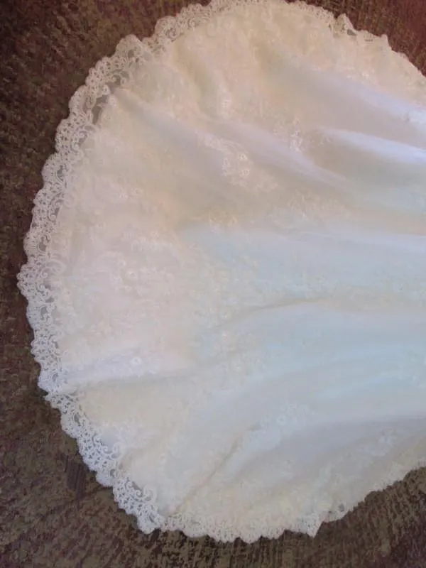 Allure Bridals 9208