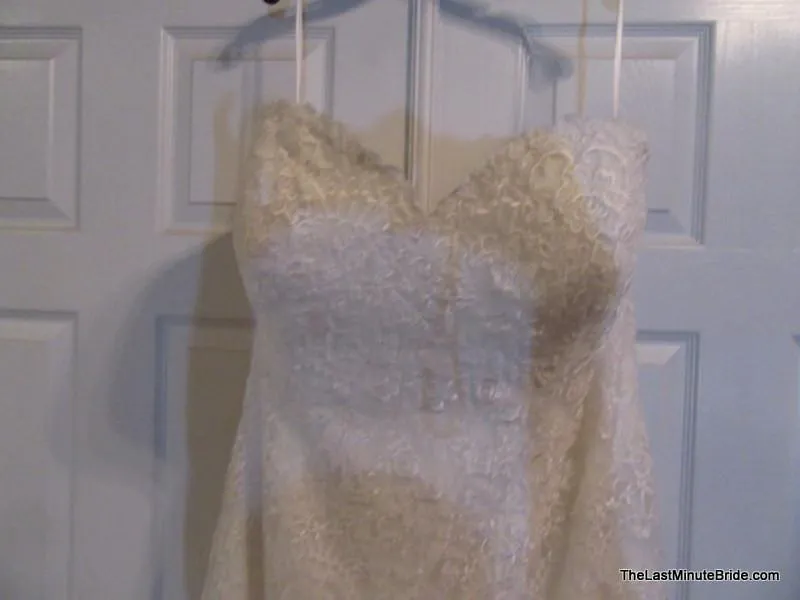 Allure Bridals W331