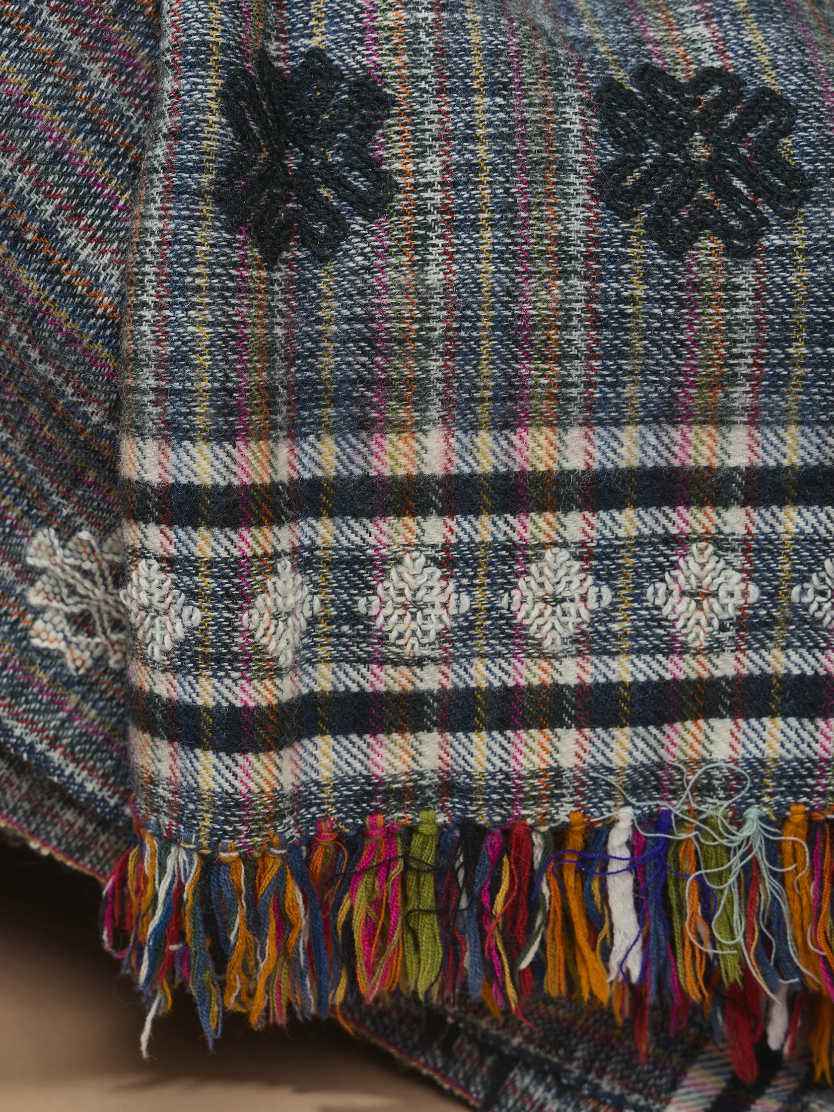 Black-Neck Crane Blanket
