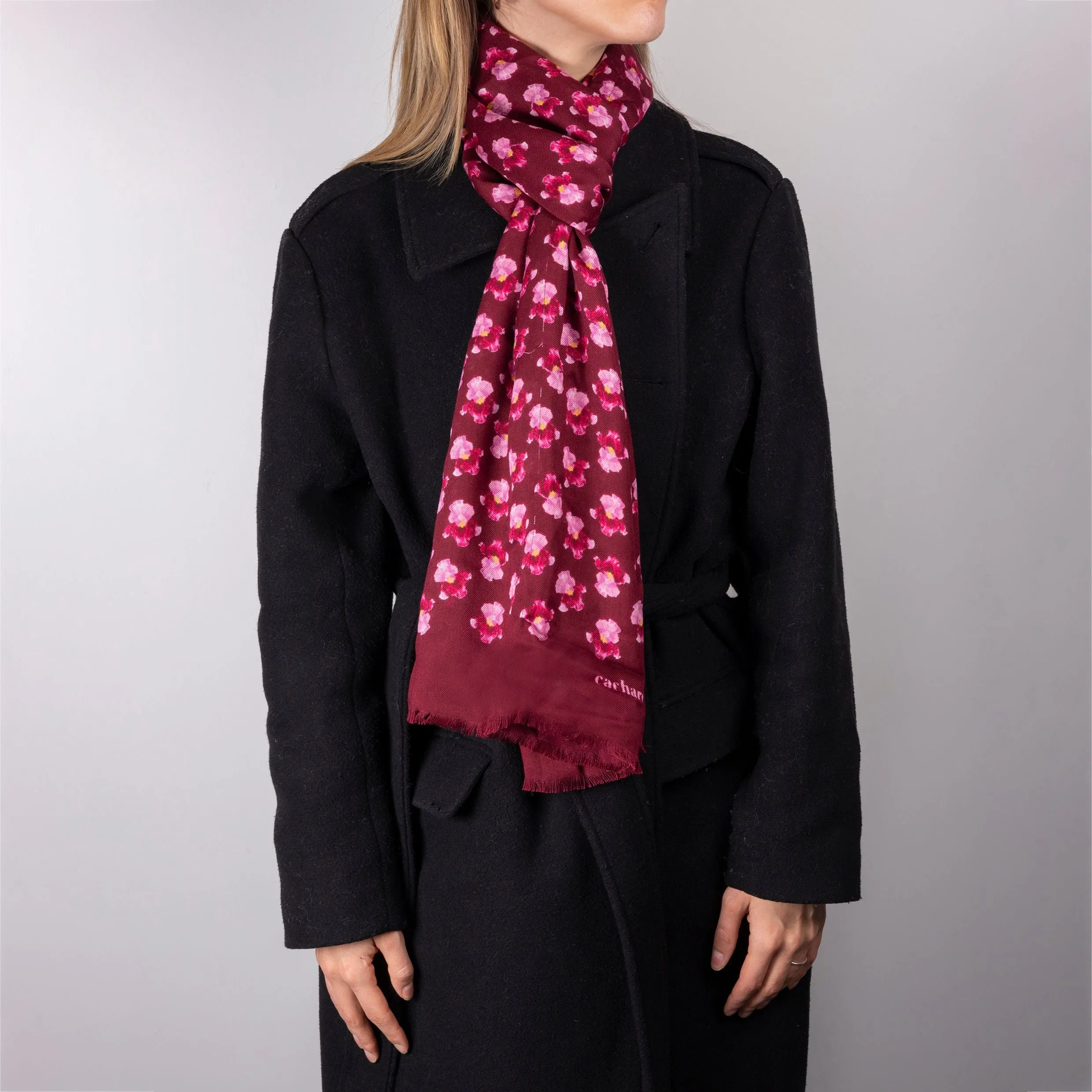 Cacharel CFG034P-Long scarf Hortense Bright Red