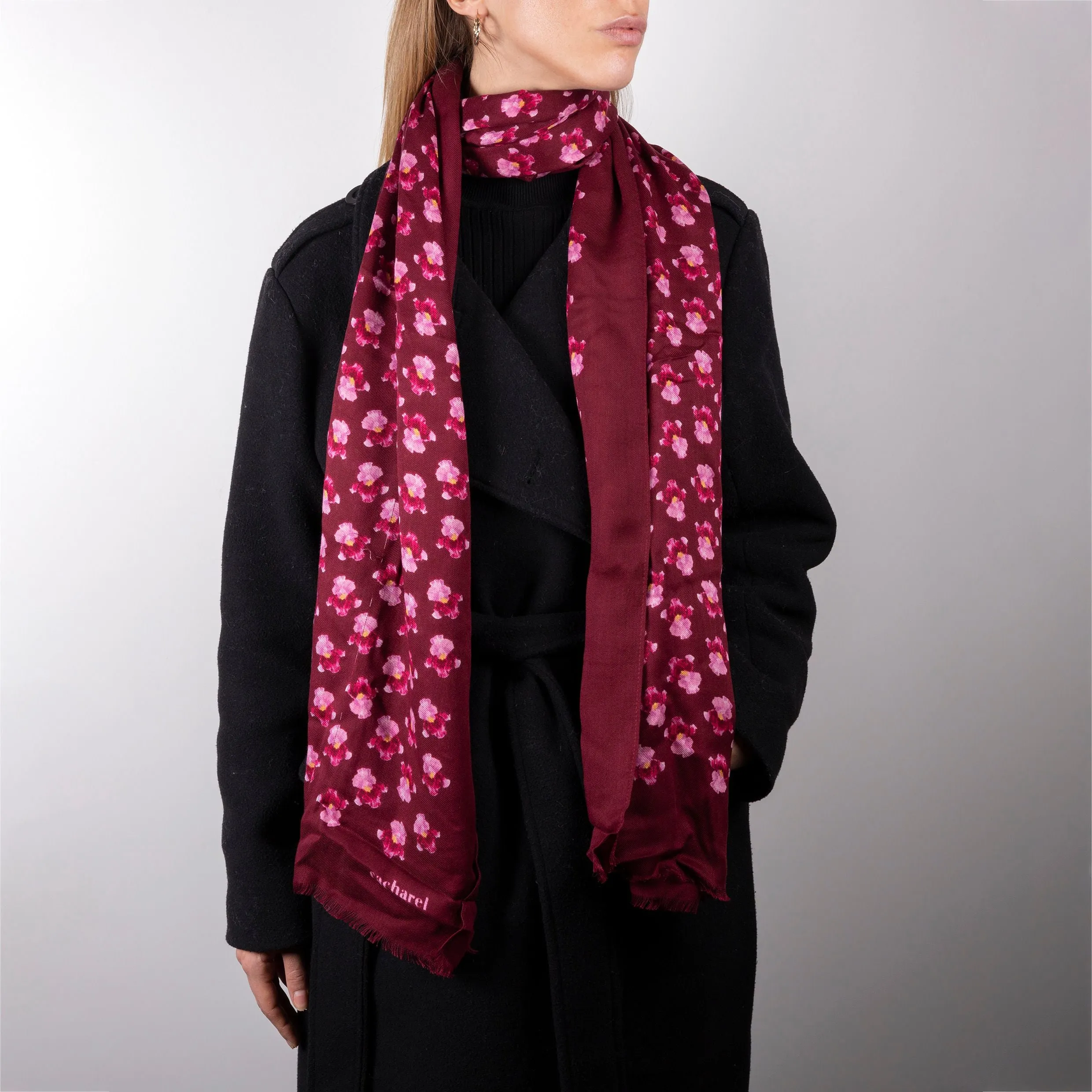 Cacharel CFG034P-Long scarf Hortense Bright Red