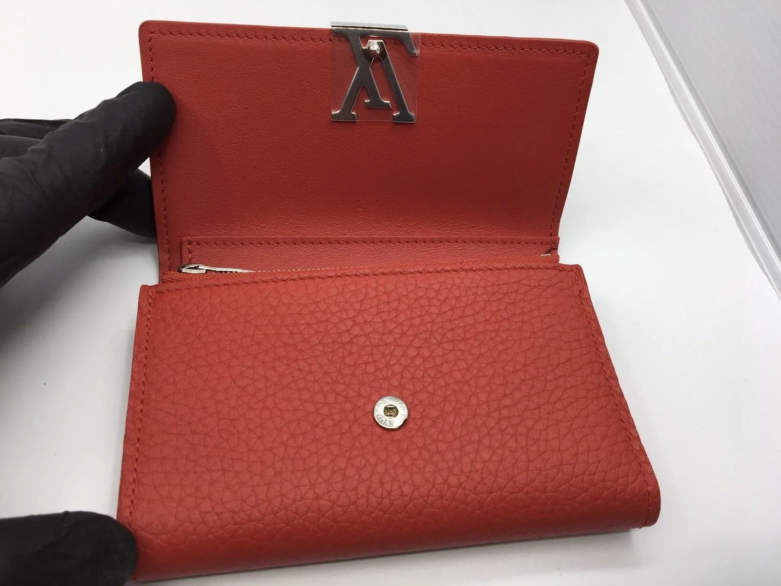 Capucines Compact Wallet Rubis