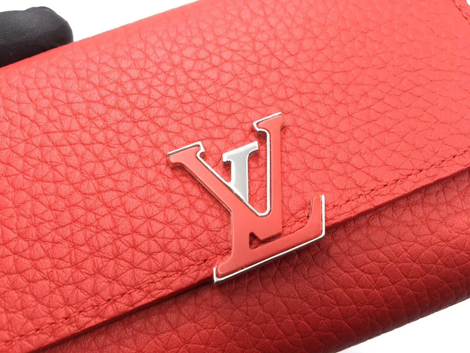 Capucines Compact Wallet Rubis