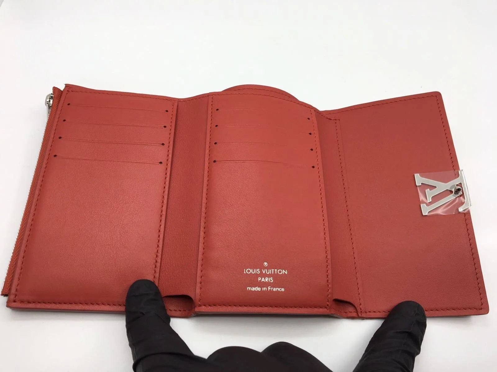 Capucines Compact Wallet Rubis