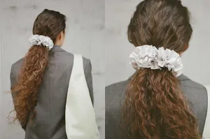CARNATION SCRUNCHIE, SILVER