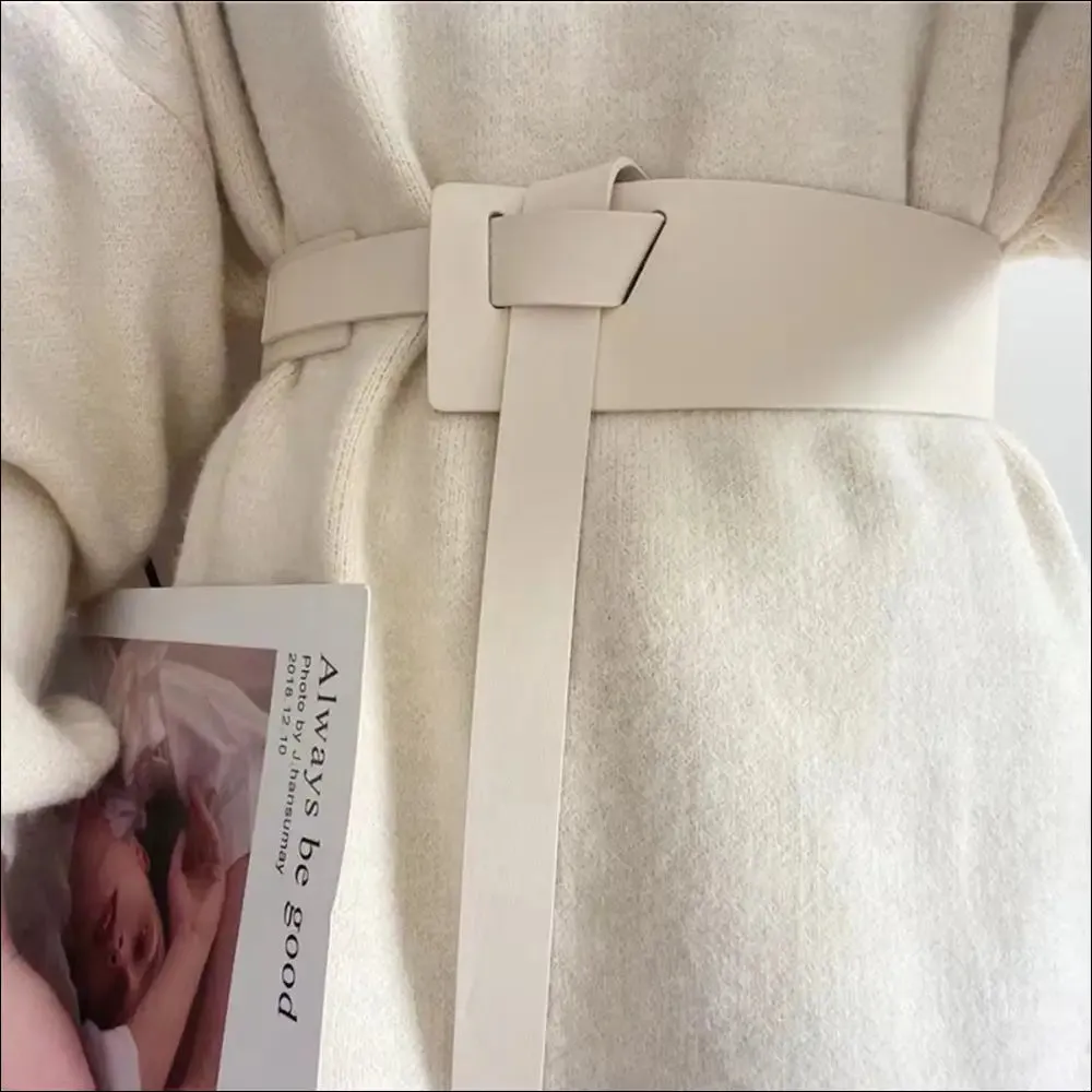 Chic Knot Detail PU Belt