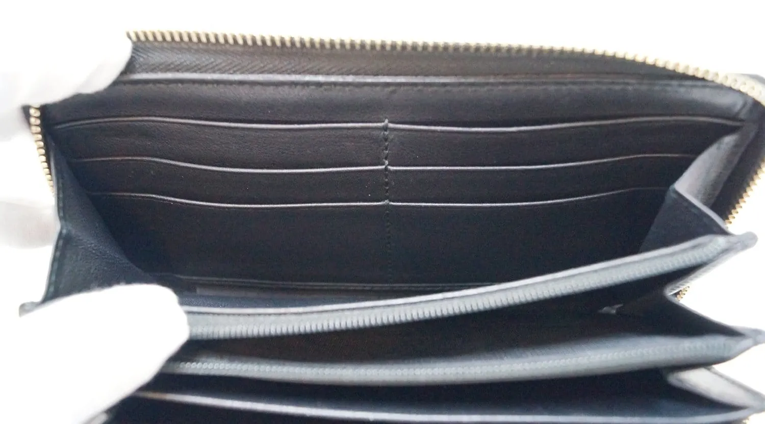 GUCCI GG Guccissima Leather Black Long Wallet