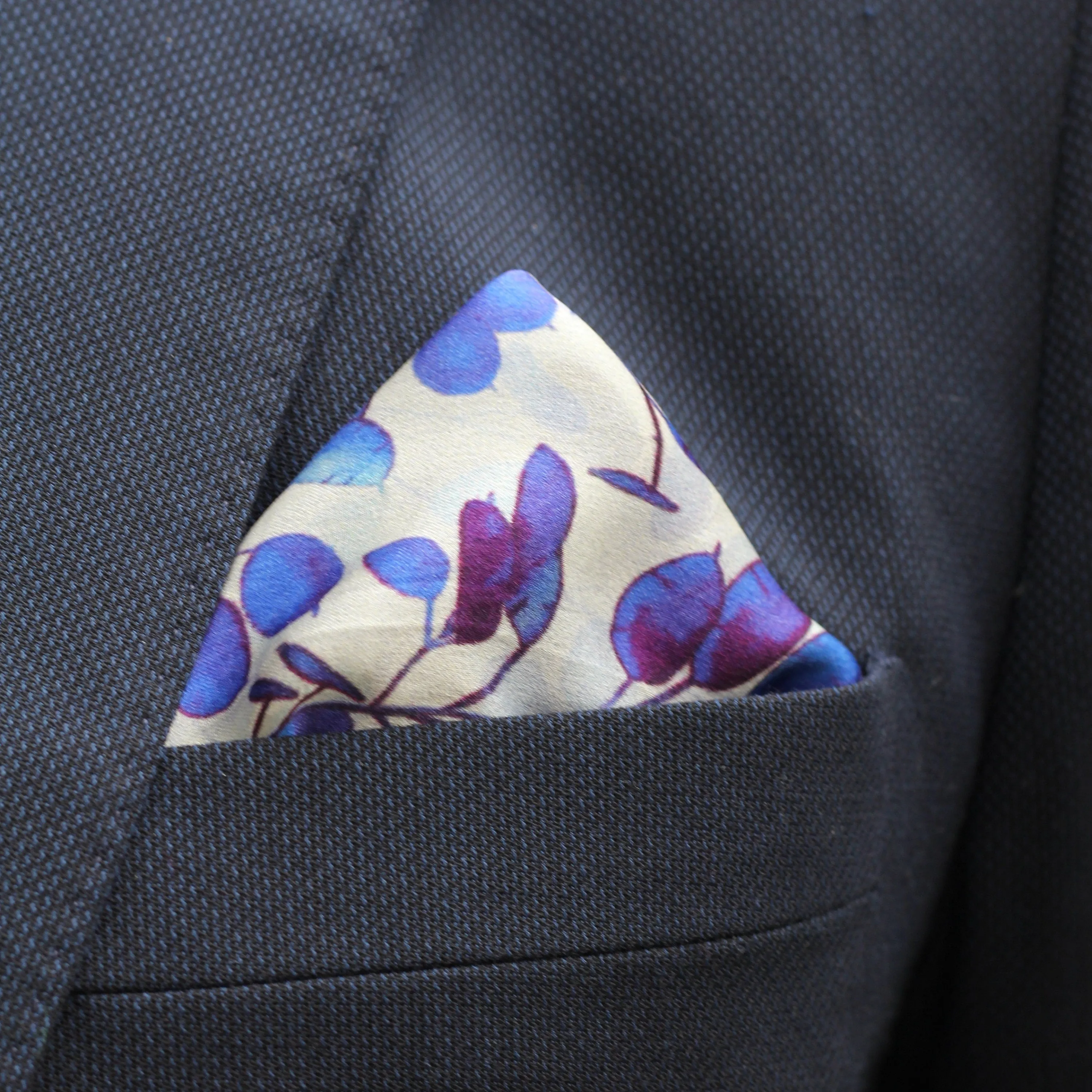 Hand painted silk tie Honesty
