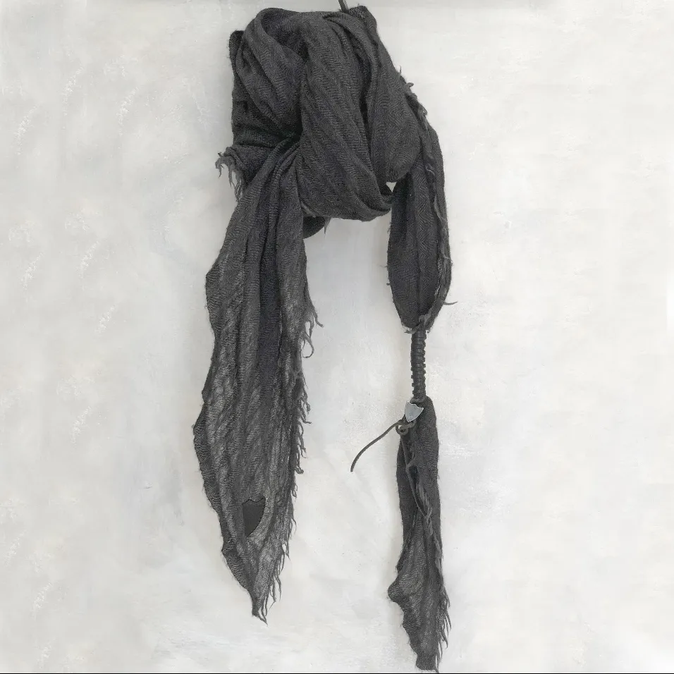 HTC Swashy Scarf