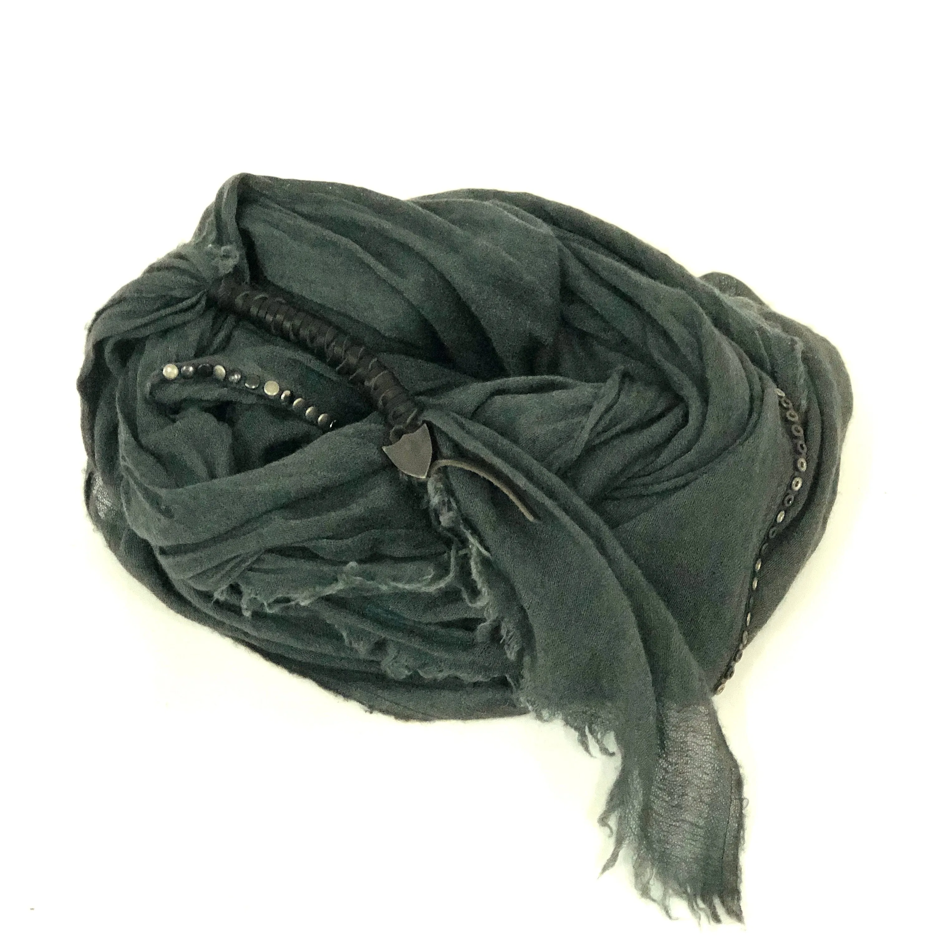 HTC Swashy Scarf