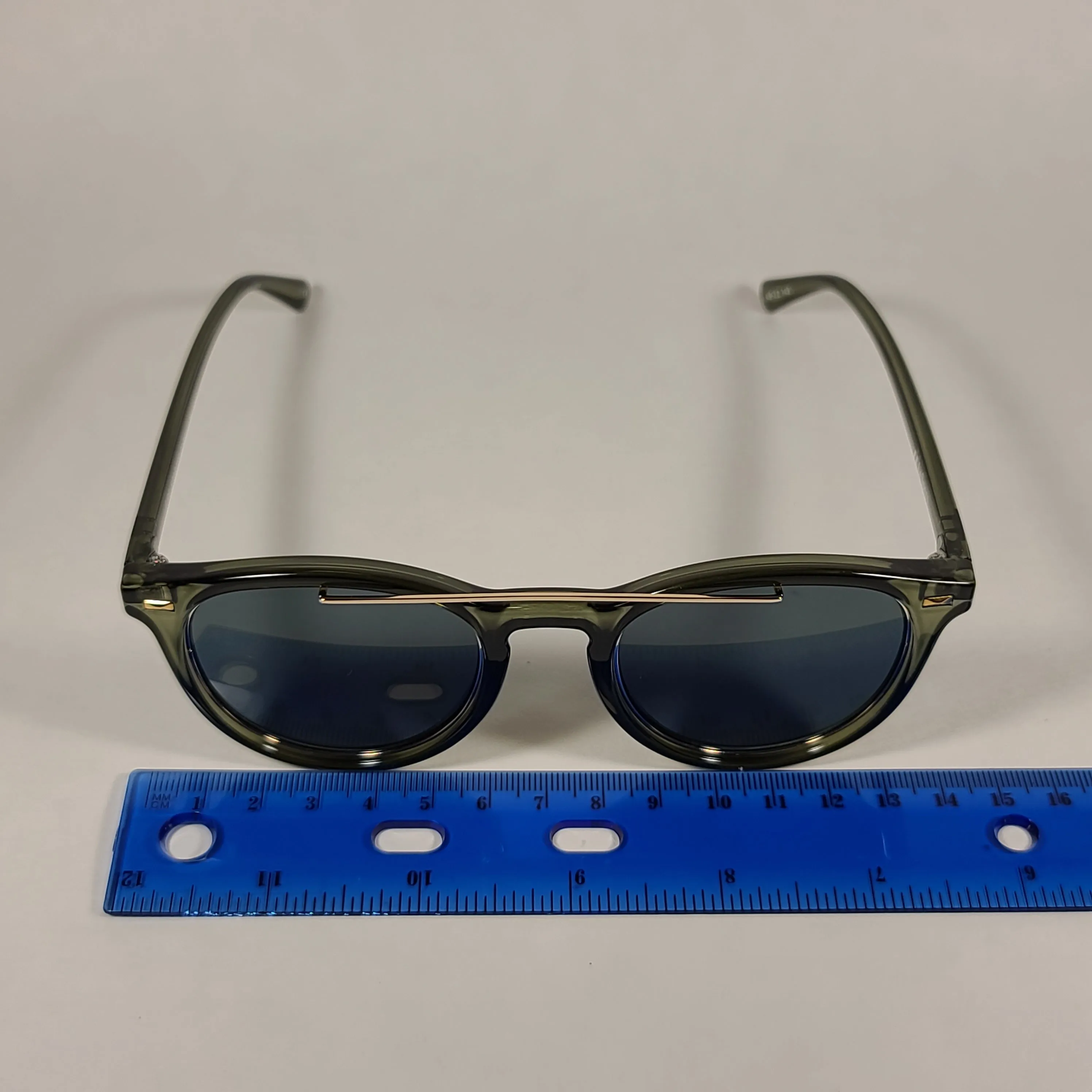 Le Specs Fire Starter Claw Round Sunglasses Green Khaki Frame Green Gray Lens LSP1902040