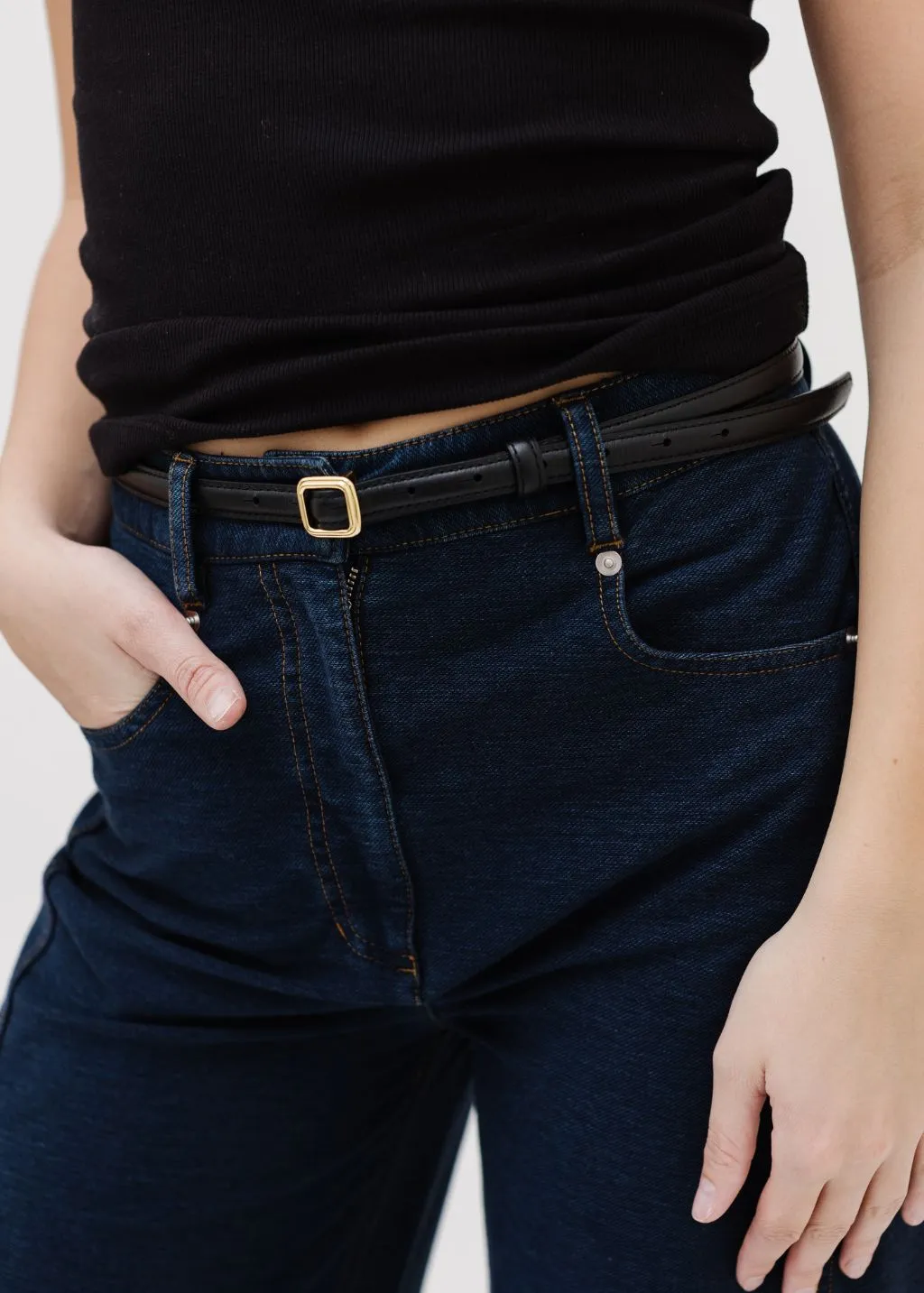 LIÉ Studio Georgia Slim Belt in Black