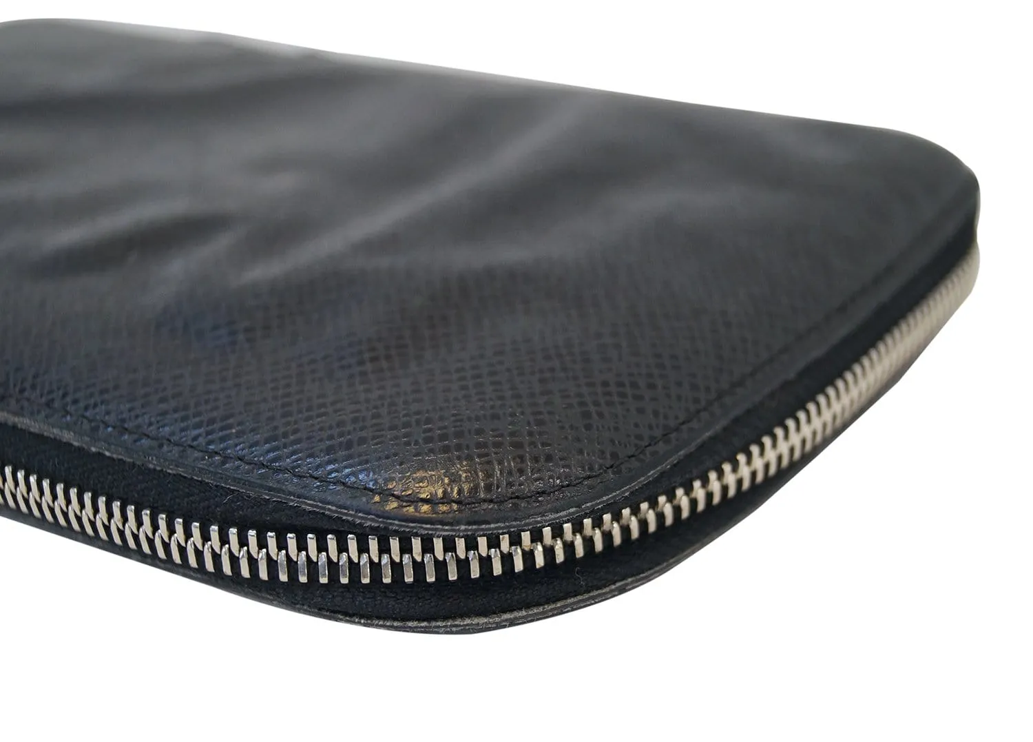 LOUIS VUITTON Atol Taiga Leather Travel Case Organizer - Last Call