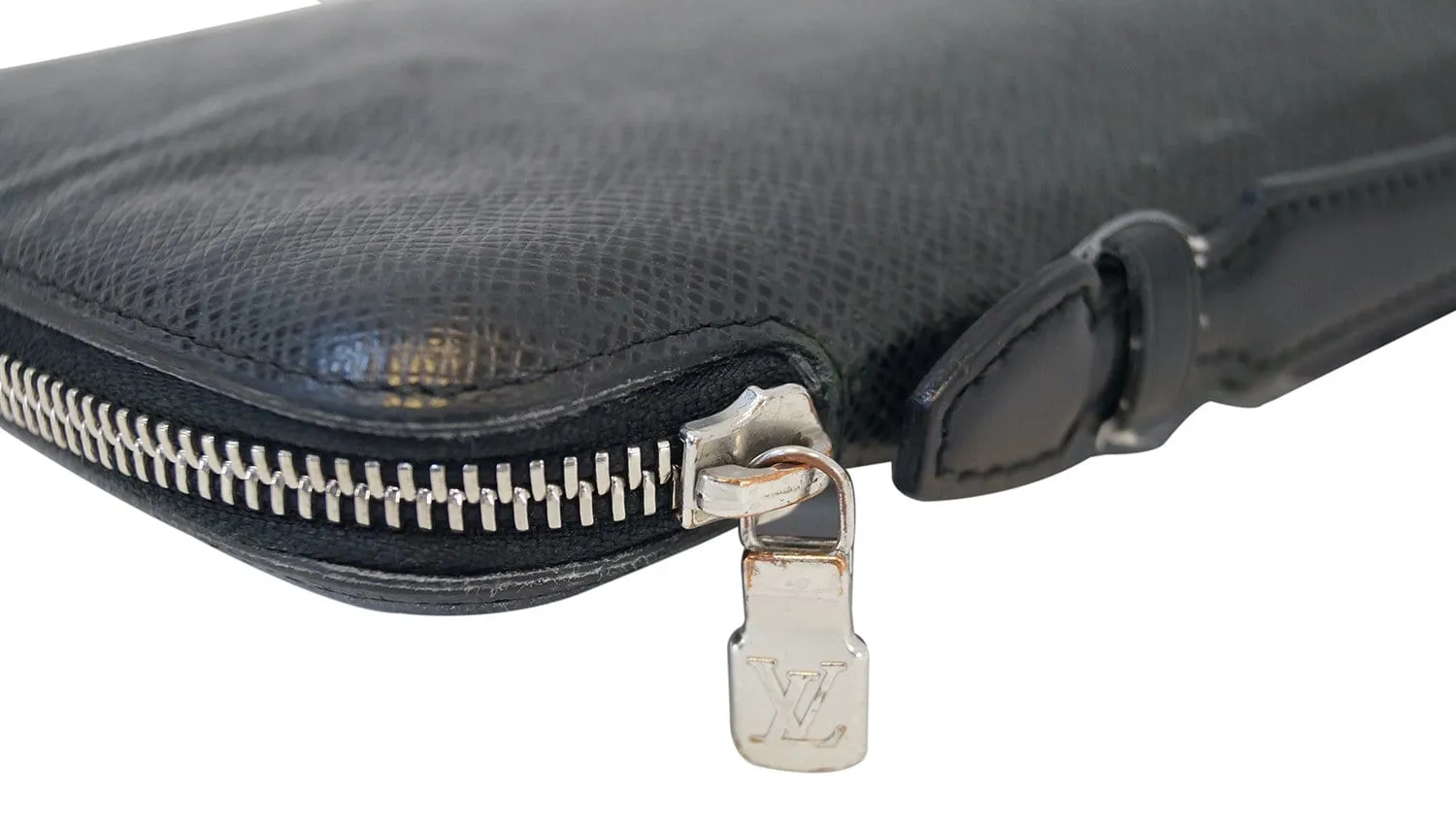 LOUIS VUITTON Atol Taiga Leather Travel Case Organizer - Last Call