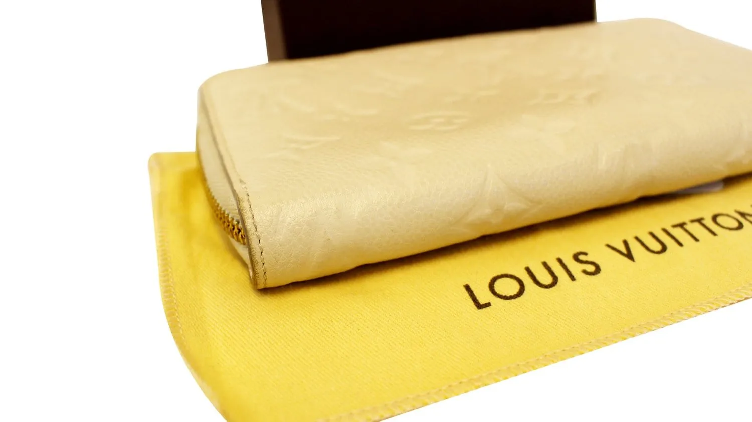 LOUIS VUITTON Empreinte Portefeuille Secret Wallet White