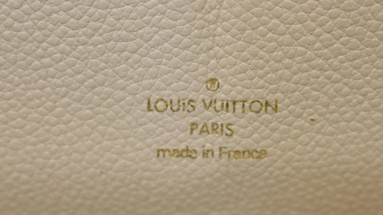 LOUIS VUITTON Empreinte Portefeuille Secret Wallet White