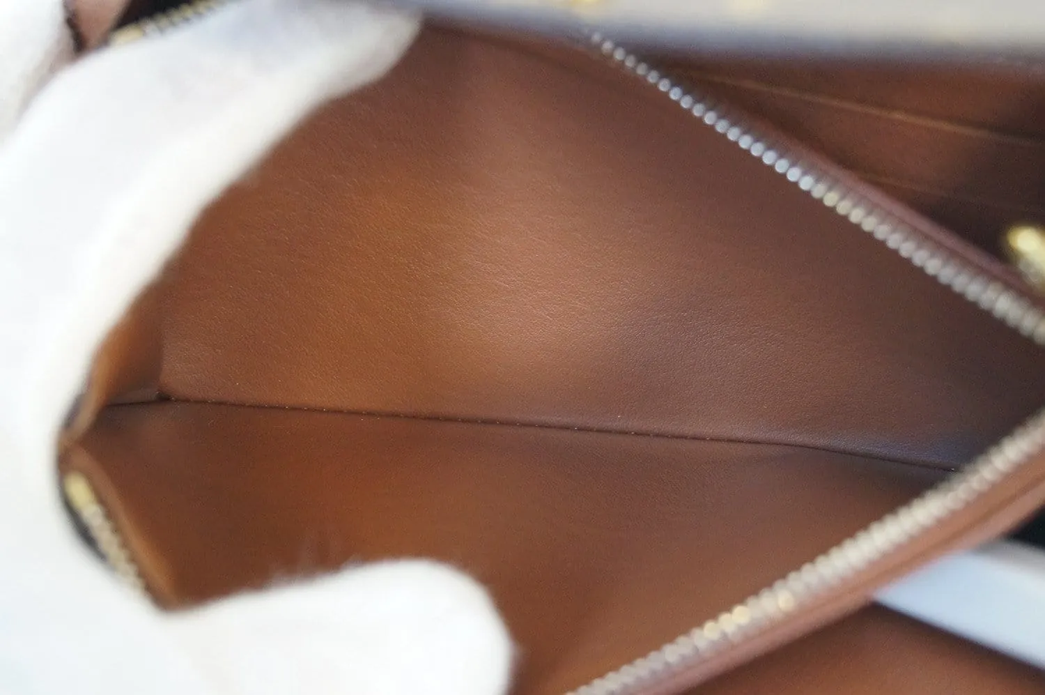 LOUIS VUITTON Monogram Portefeiulle Sarah Wallet