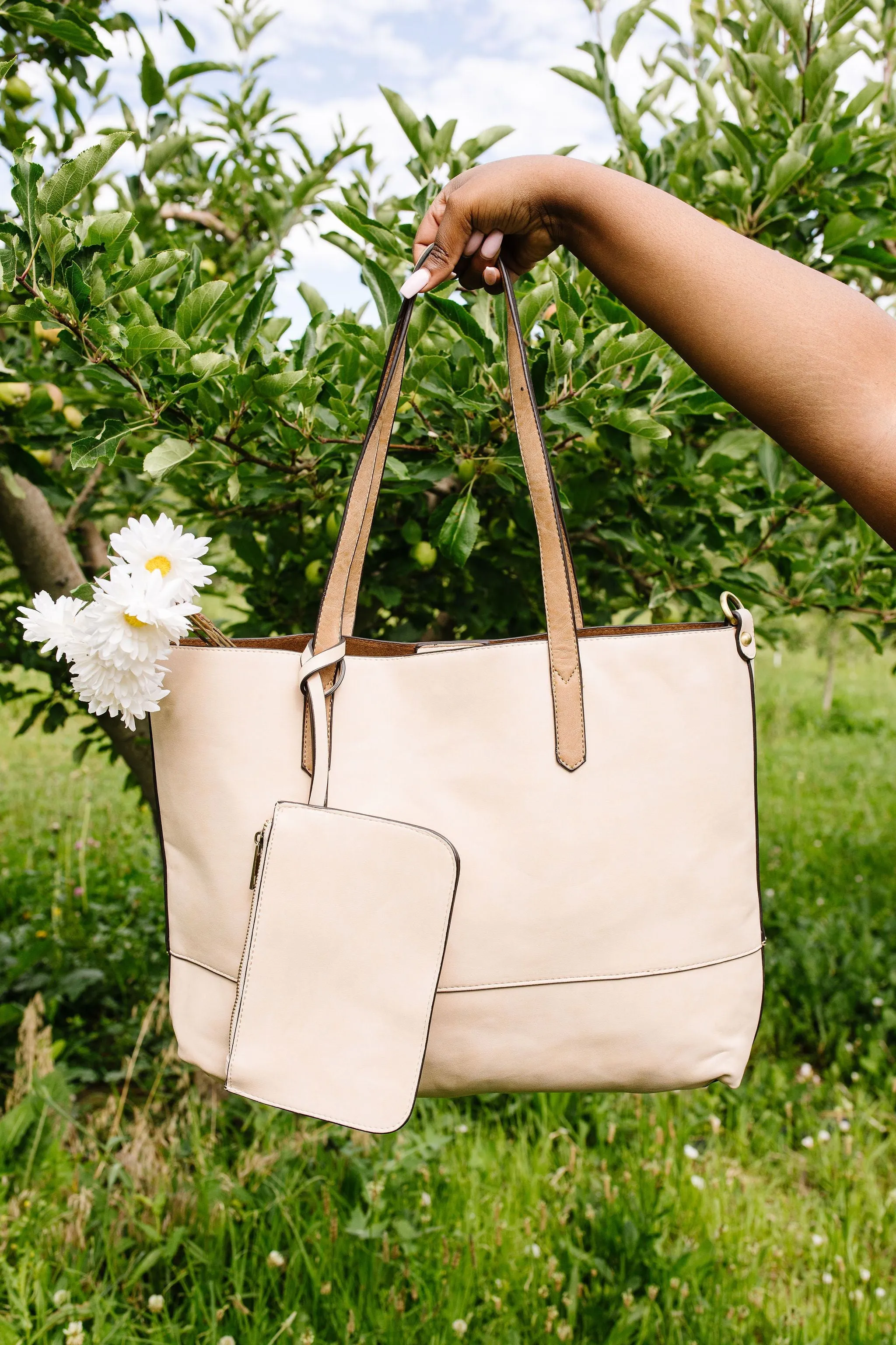 Maximum Capacity Tote In Bisque