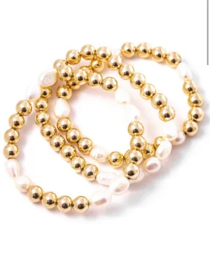 Metallic gold ball set bracelet