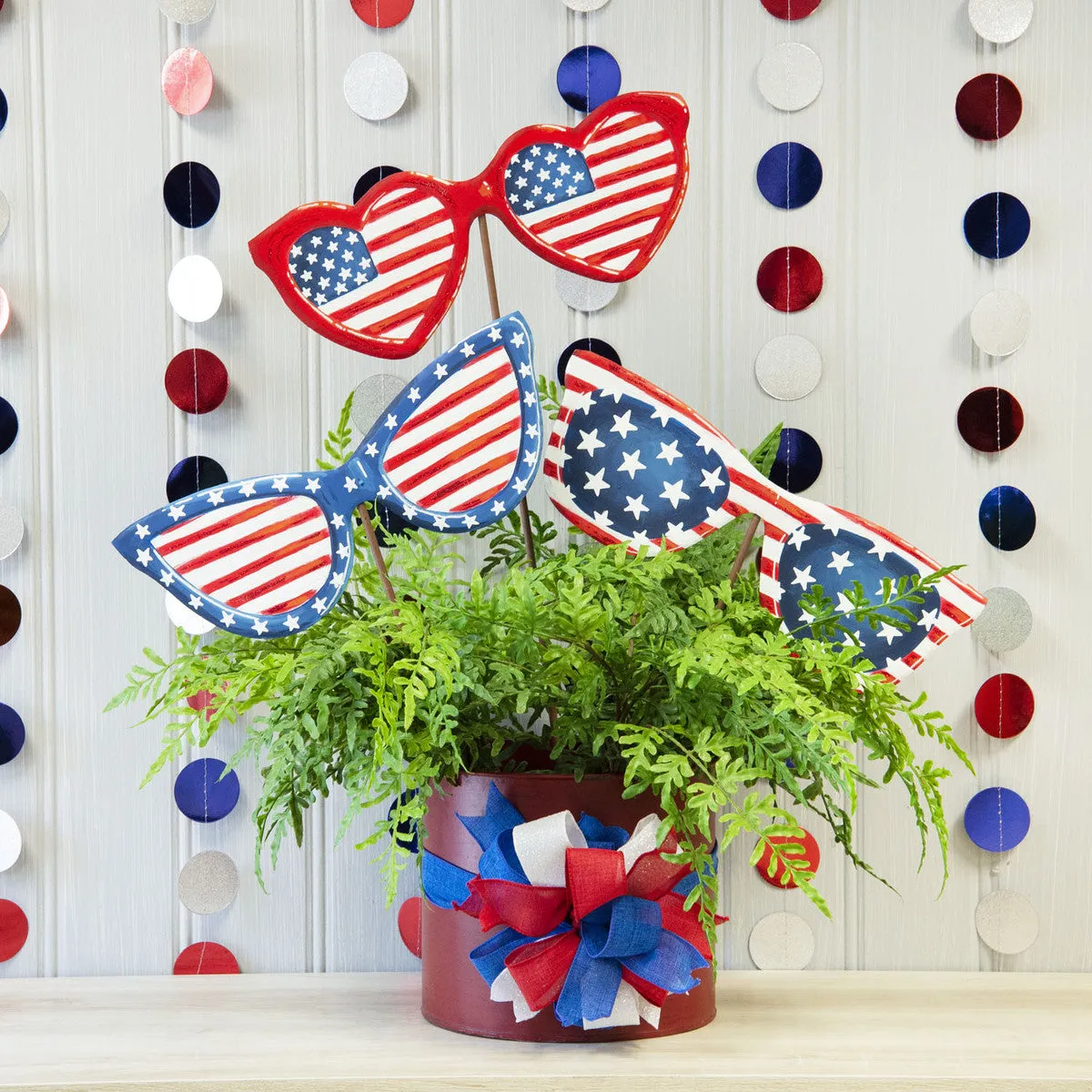 Patriotic Sunglasses Stake