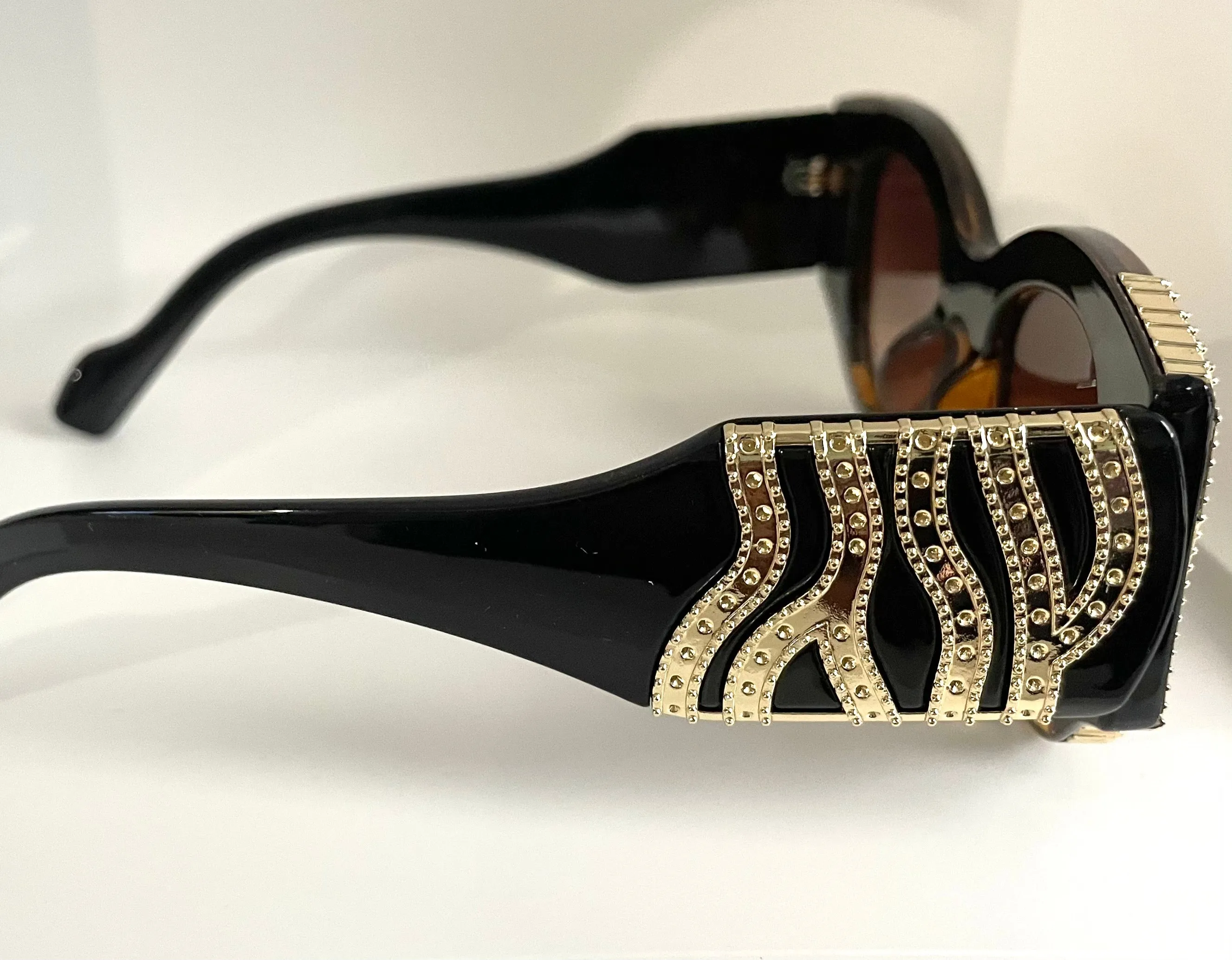 Round Eyewear