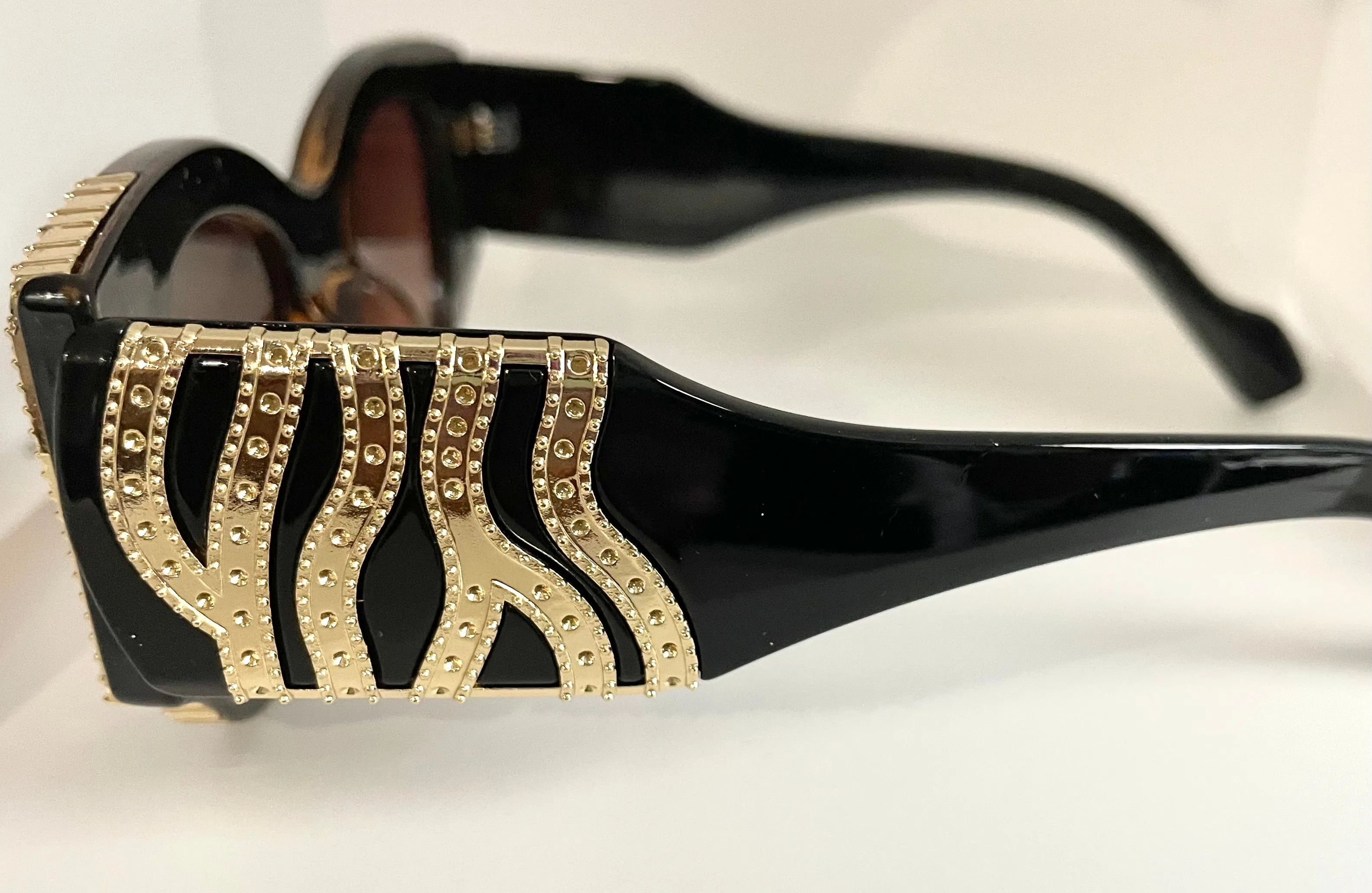 Round Eyewear
