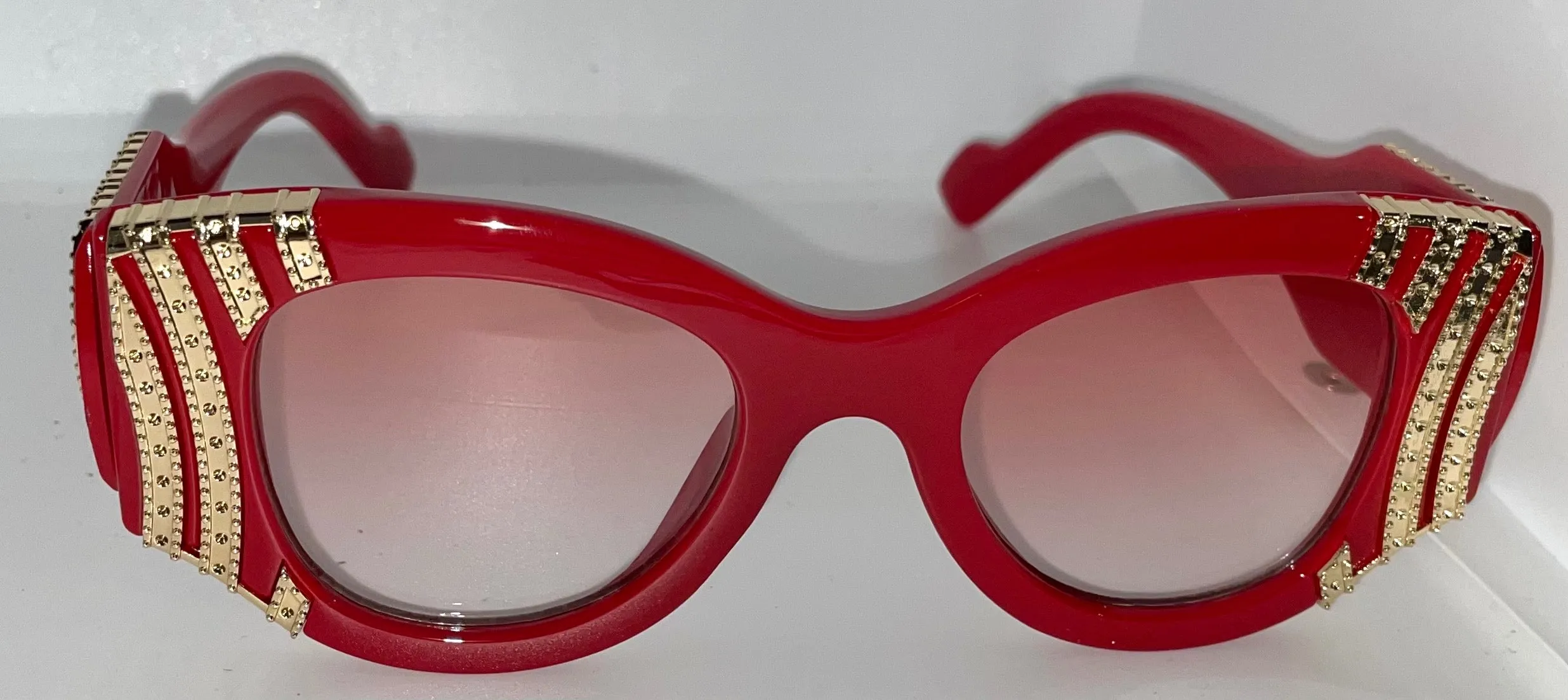Round Eyewear