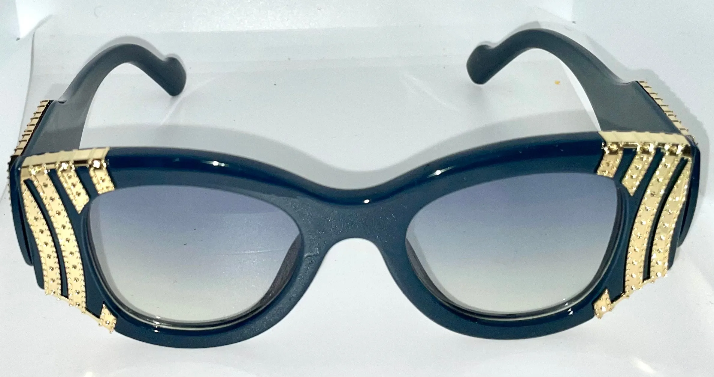 Round Eyewear