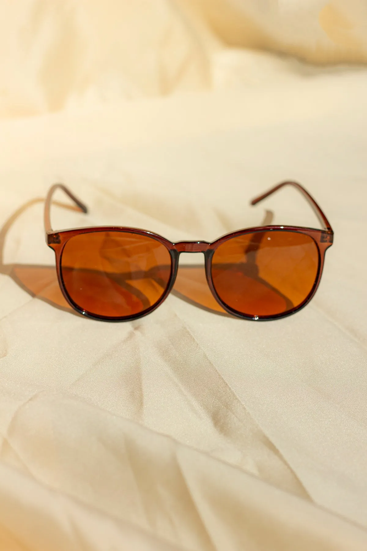 Rounded Full Classic Sunglasses