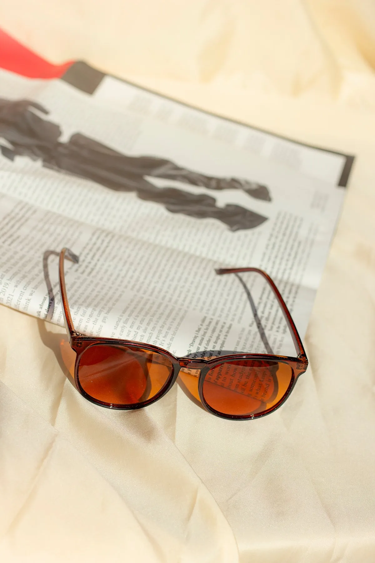 Rounded Full Classic Sunglasses
