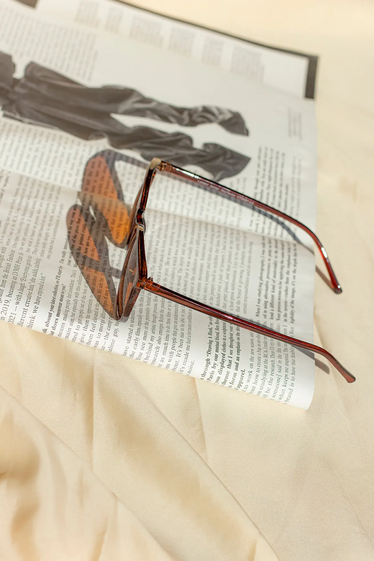 Rounded Full Classic Sunglasses