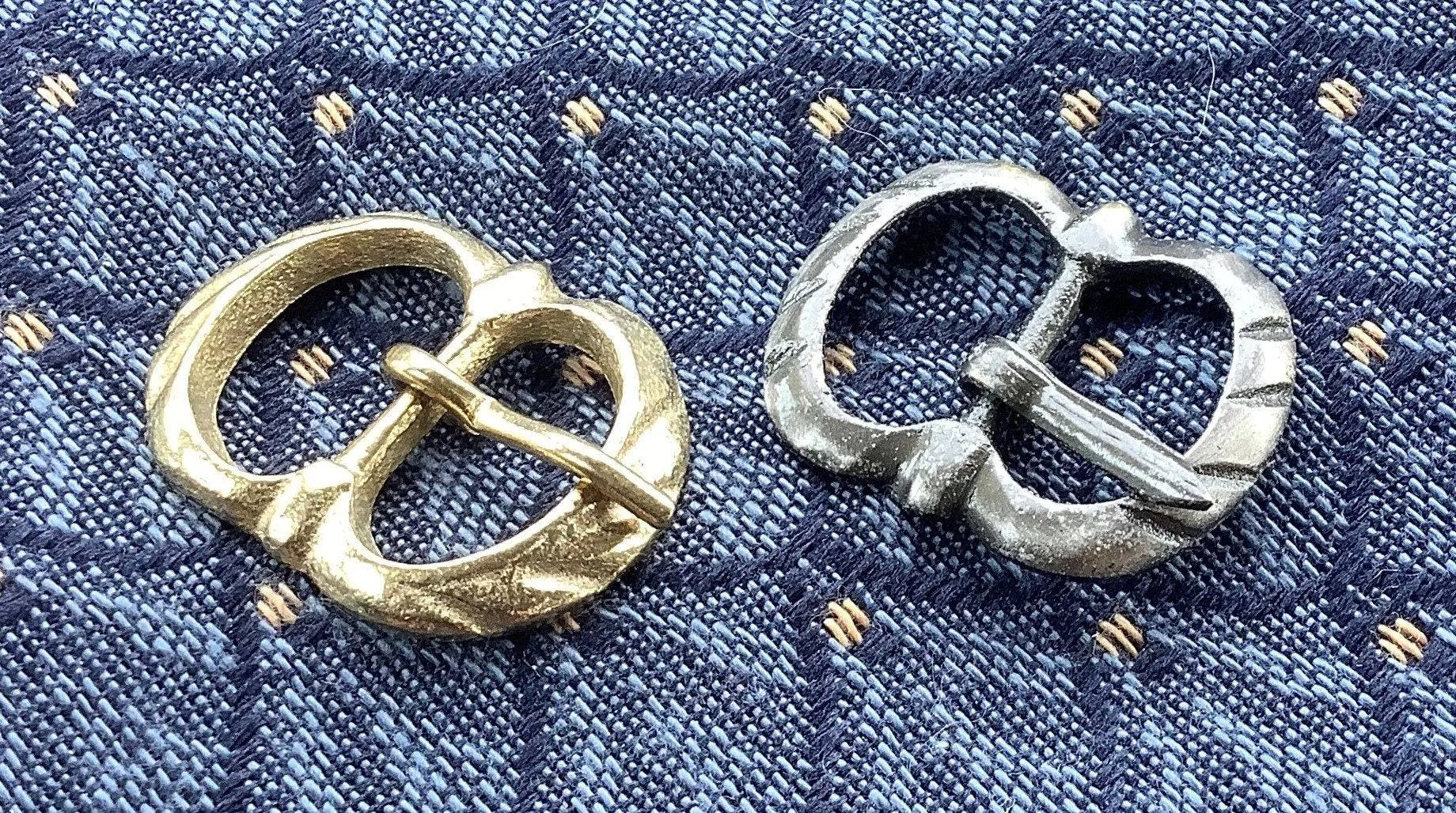 Silver incised small double buckle - (set of 2)
