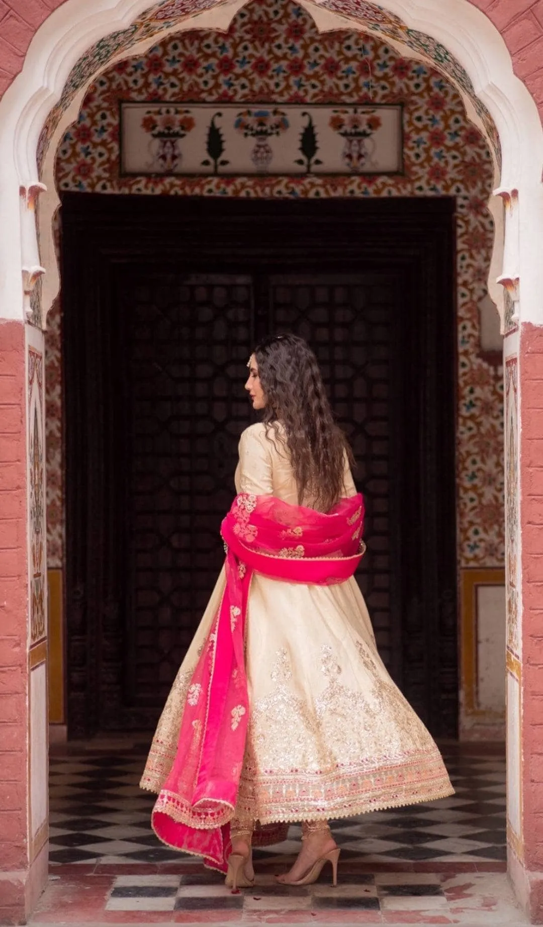 Spotted in Afrozeh Divani The Silk Edit/Raqs