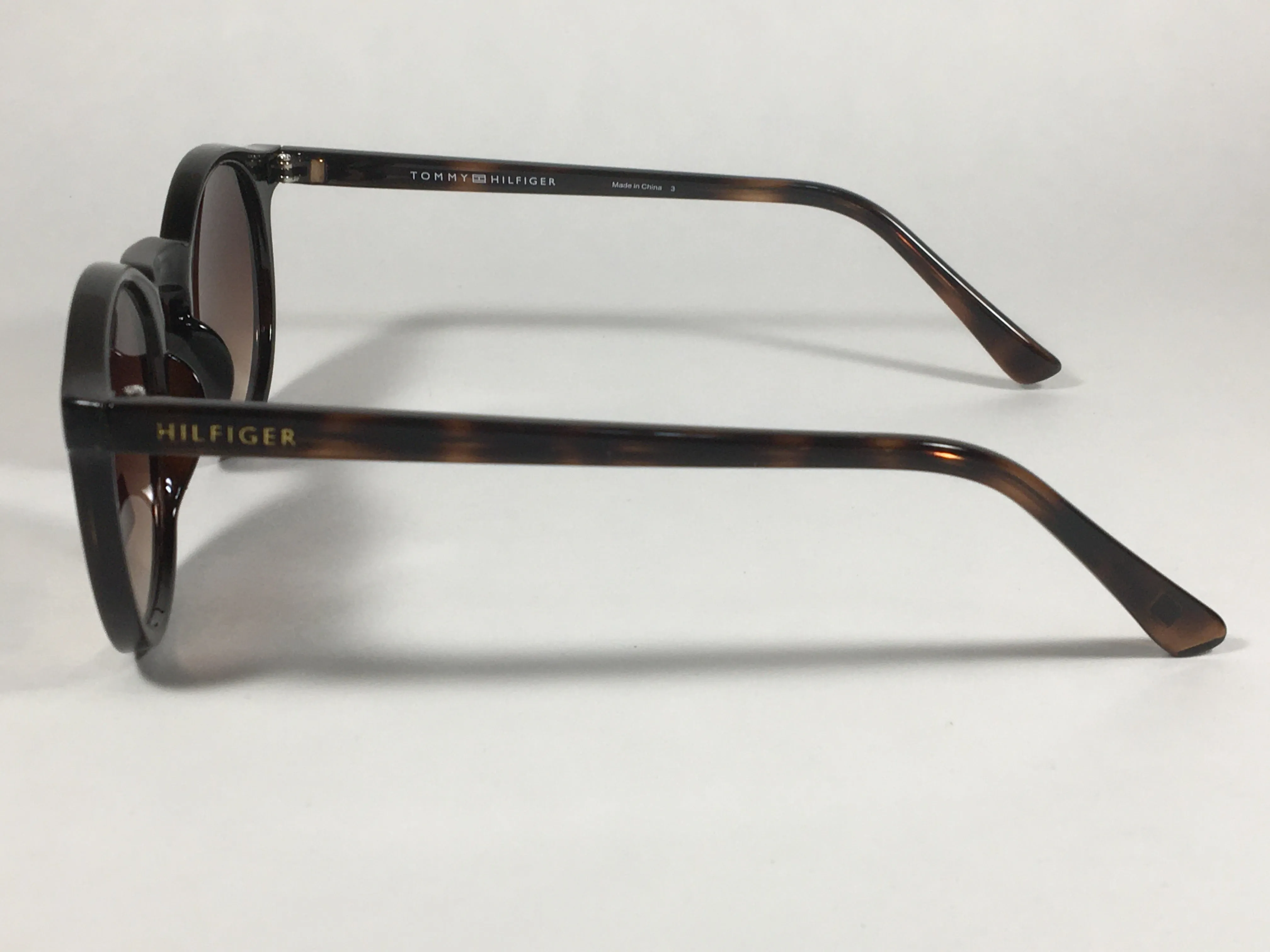 Tommy Hilfiger Stormi Round Keyhole Sunglasses Brown Tortoise Frame Brown Gradient Lens STORMI WP OL471