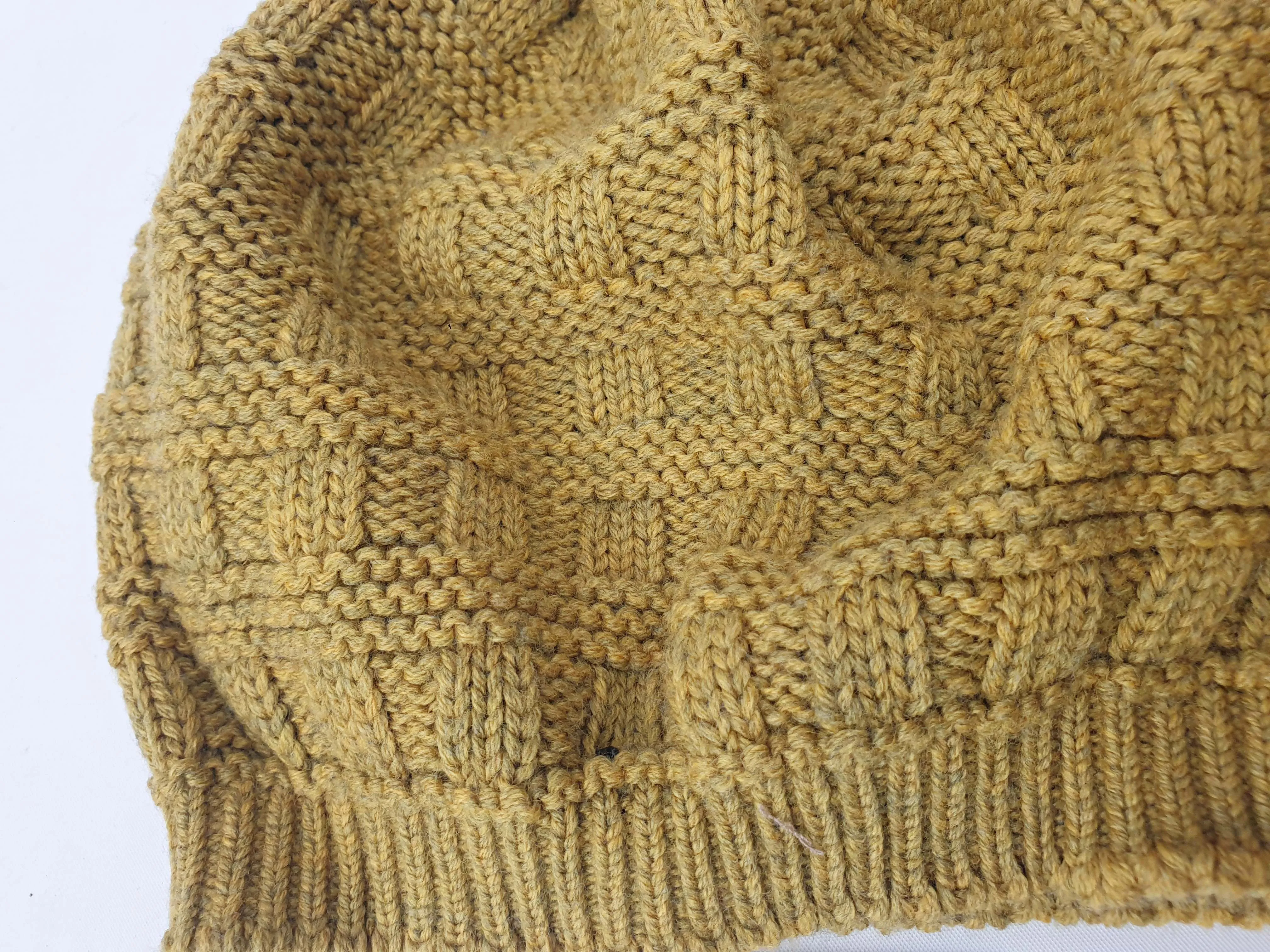 Uimi mustard wool knit beanie