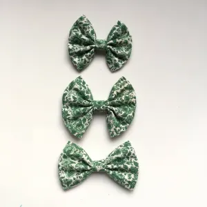 Vintage green floral cotton bow
