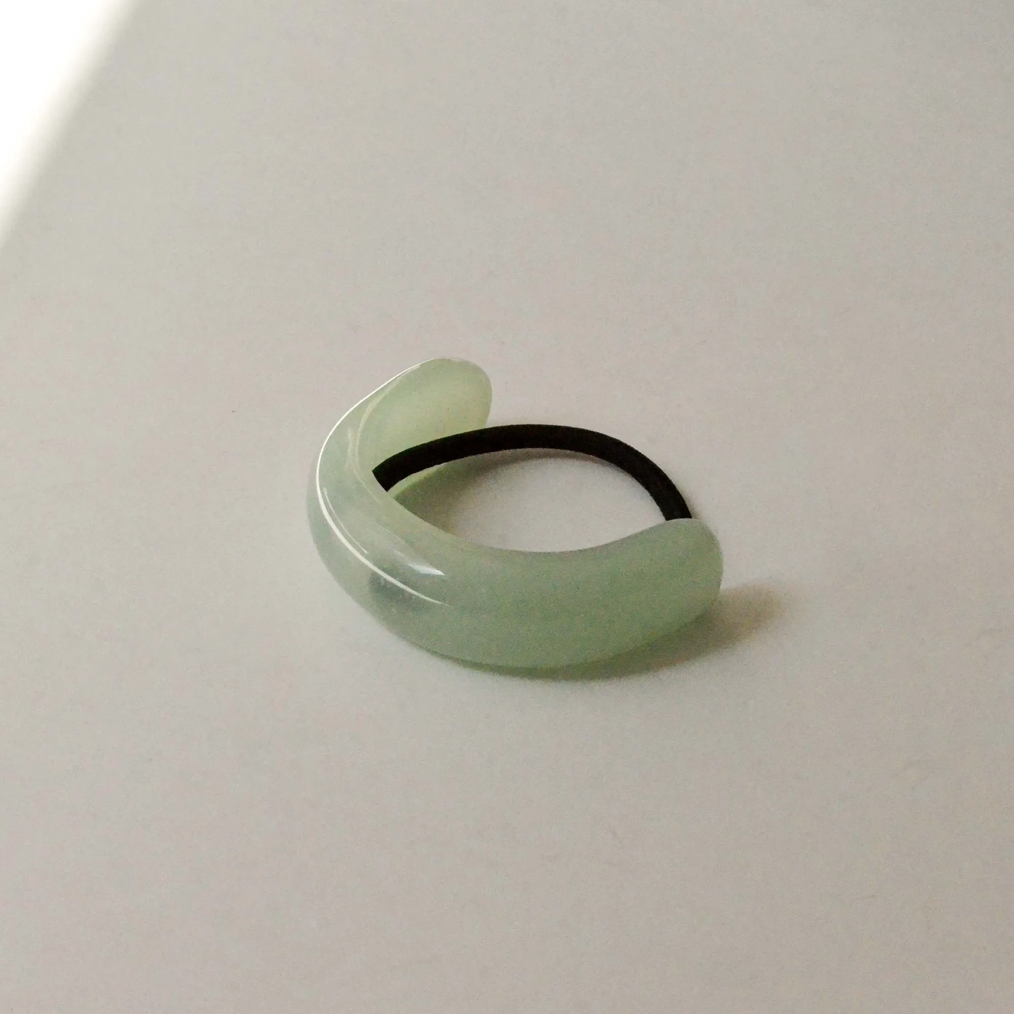 Wide Arch Acrylic Ponytail Hair Tie | Light Green